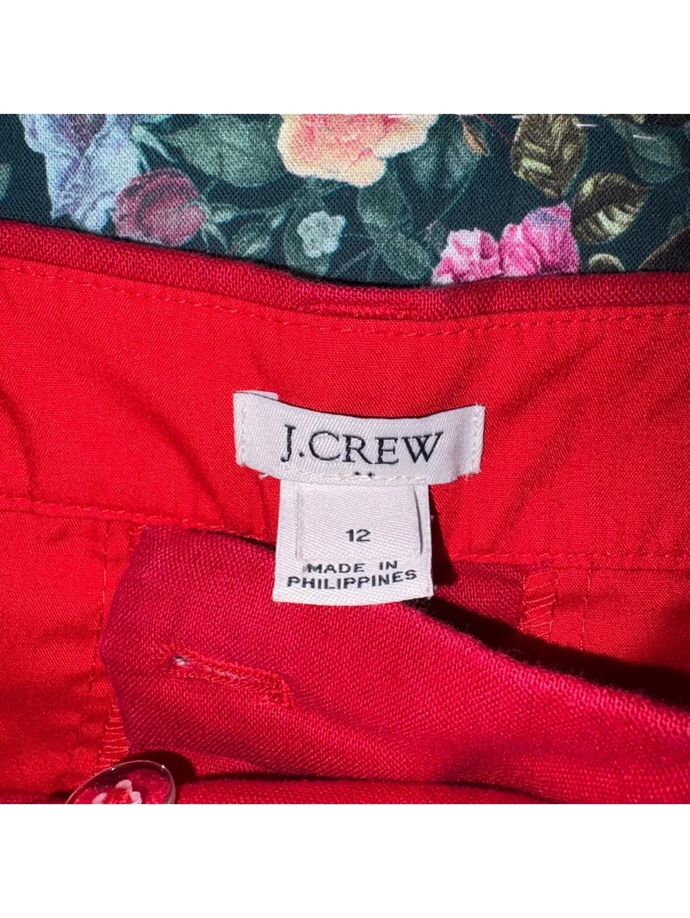 J.Crew 53% Linen Blend Woman’s Size 12 Red Scalloped Hem Linen Shorts